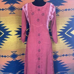 Vintage Just Cruising Rayon Floral Embroidered Midi Dress. 3/4 Sleeves. One Size